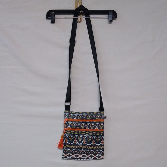 Cross Body Bag Aztec Design Adjustable Strap 3 Compartments Gender-Neutral EUC - Picture 13 of 14